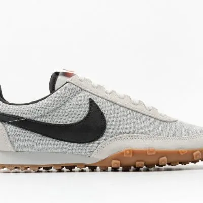 Nike Waffle Racer 17
